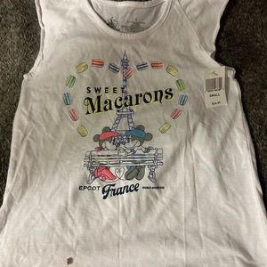 Minnie and Mickey Epcot tee girls size small. New with tags